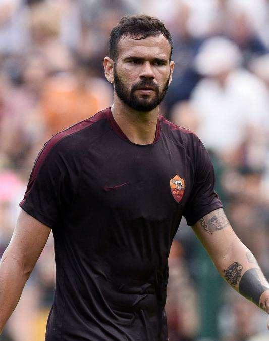 Castan: "Non fosse stato per la Roma avrei smesso di giocare. Sono in debito con società e tifosi"