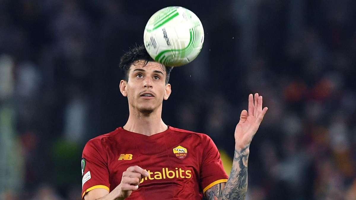 Tottenham su Ibanez, ma la richiesta della Roma è alta: il punto
