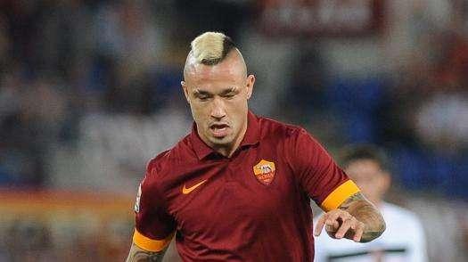 LA VOCE DELLA SERA – La Roma alza la posta per Nainggolan. Italia, De Rossi out con la Croazia per una botta alla gamba. Nuovo stadio, lunedì presentazione del progetto