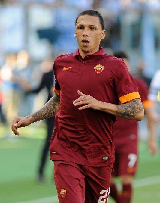 Twitter, gli auguri della Roma a Cholevas. FOTO!