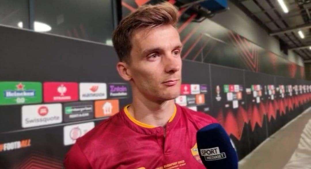Llorente: "Taylor ha fischiato a favore del Siviglia. Mourinho ci ha detto di essere orgogliosi"