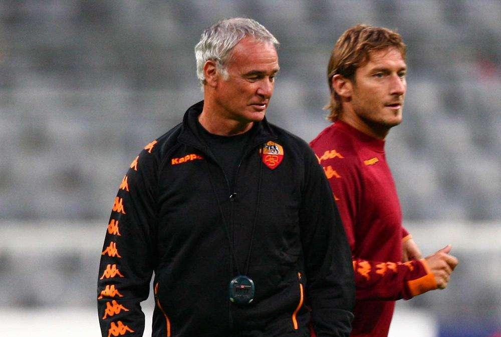 Totti festeggiato anche da Ranieri e dalla Sensi