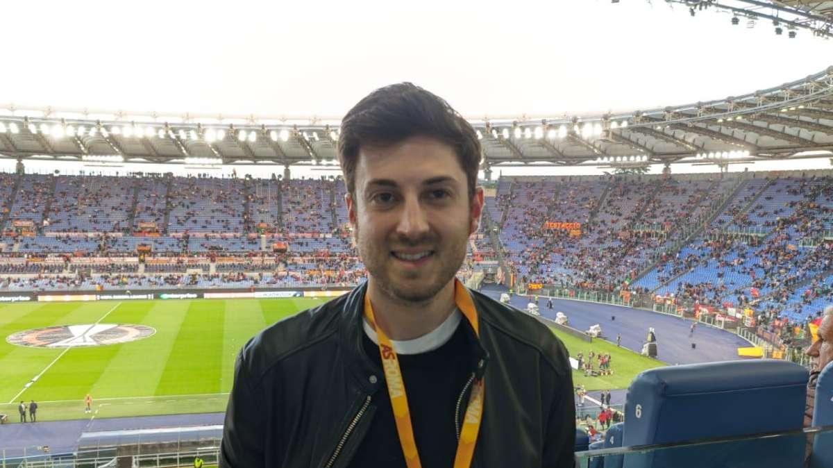 Con le mani e con il cuore, la Roma sì e il Feye... no di nuovo!