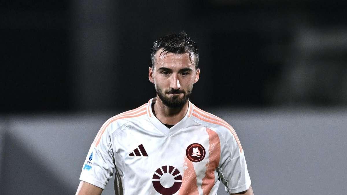 Calciomercato Roma - Sfuma la pista che porta Cristante alla Fiorentina. I Viola hanno trovato l'accordo per Fagioli