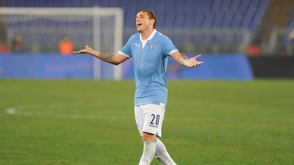 Lazio, stiramento per Biglia ma dovrebbe farcela per il derby