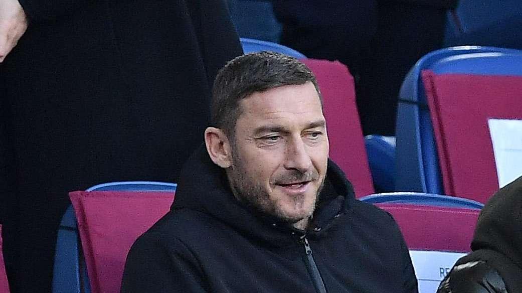 Totti: "Una figura importante in società fa paura. De Rossi è un parafulmine, rischia di fare la fine di Mourinho"