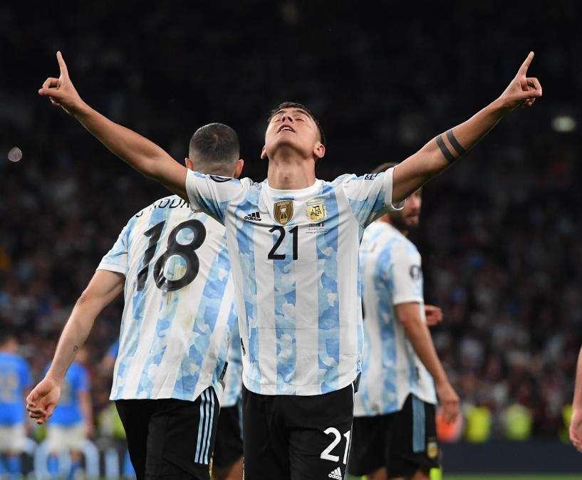 Dybala vuole prendersi la Roma: le quote sulla sua avventura
