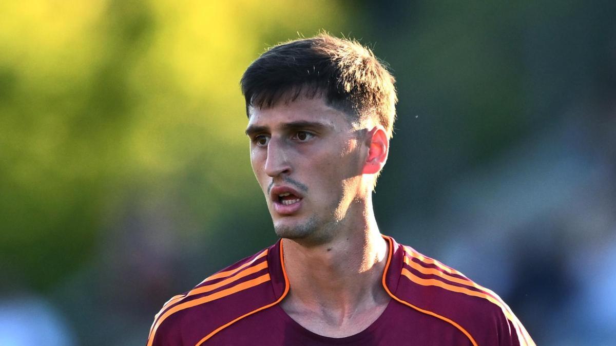 Calciomercato Roma - Kumbulla verso il prestito al Rayo Vallecano