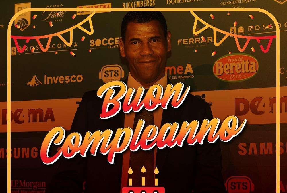 Campione come giocatore e come persona, ha ceduto la fascia di capitano a Totti: tanti auguri Pluto Aldair. GRAFICA!
