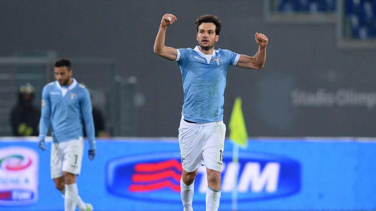 Lazio, Parolo: "Ecco la ricetta per vincere il derby"