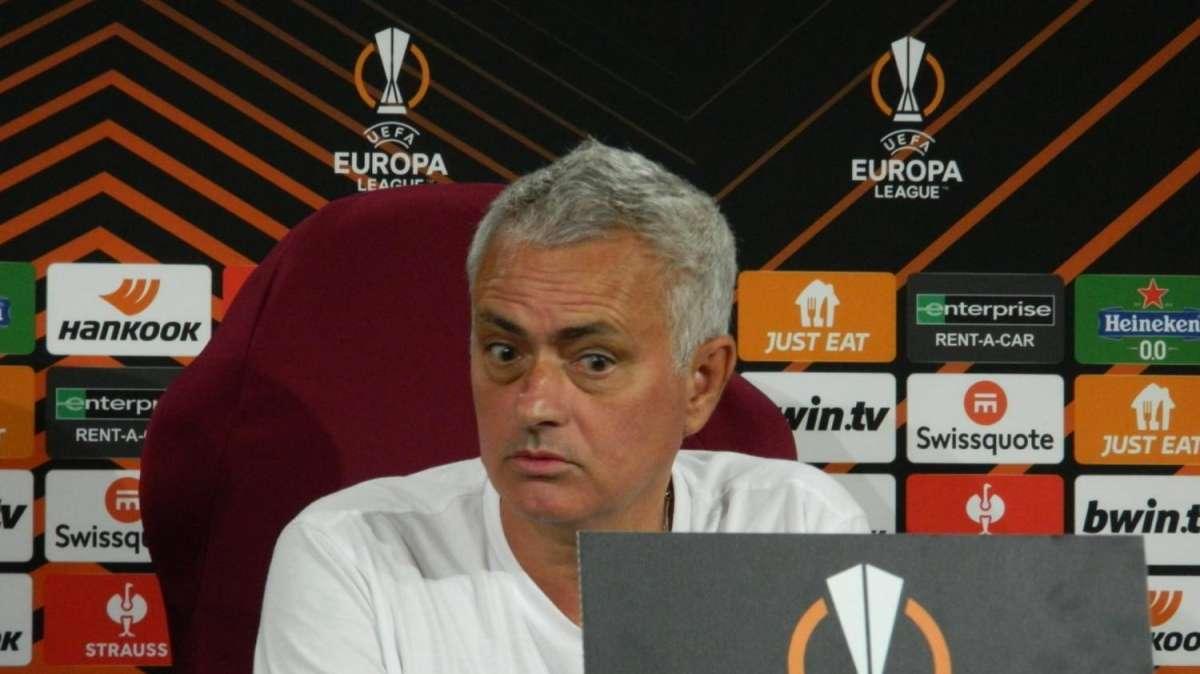 Roma-Real Betis - L'attesa dei tifosi: "Mi sembra allucinante rimpiangere Spalletti quando si ha Mourinho in panchina"