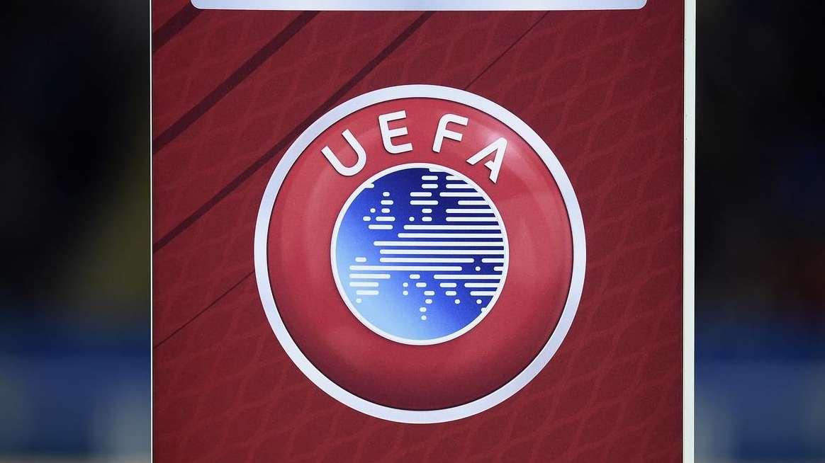 UEFA, una multa da 2 milioni di euro per la Roma
