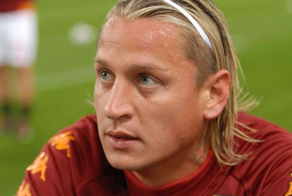 Mexes: "Sono un giocatore del Milan. Avevo chiesto di essere ceduto già la scorsa stagione"