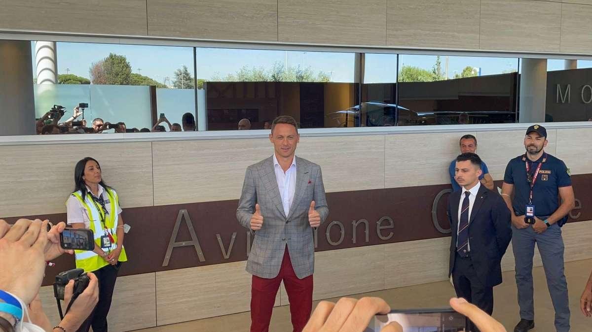 Matic arriva a Roma: il suo primo giorno nella Capitale