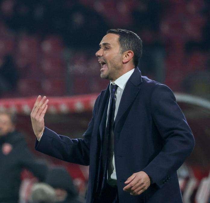 Fiorentina, il dg Ferrari: "Nessun contatto con altri tecnici"