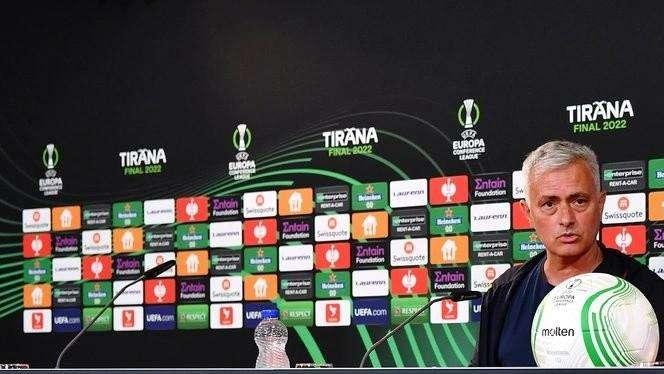 ARENA KOMBËTARE - Mourinho: "Con il Feyenoord per scrivere la vera storia, cioè vincere la finale. Mkhitaryan mi ha detto che sta bene ed è a disposizione per giocare"