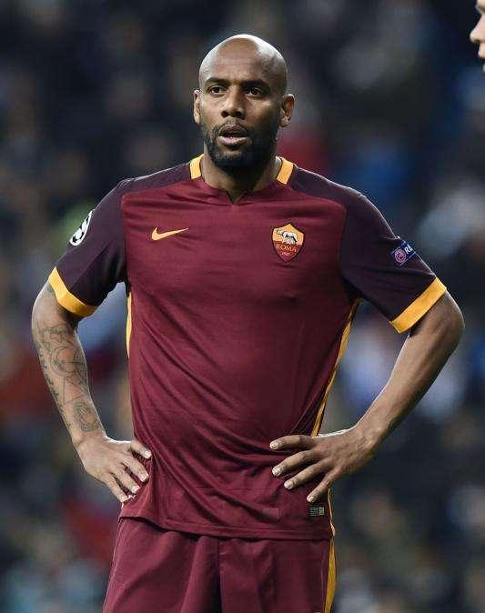 Maicon tratta il ritorno al Cruzeiro