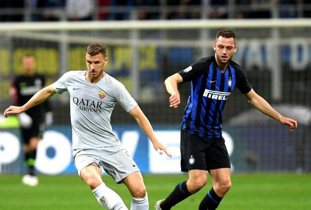 Trovata l'intesa per Dzeko all'Inter: alla Roma 10 milioni di euro più il cartellino di Vergani