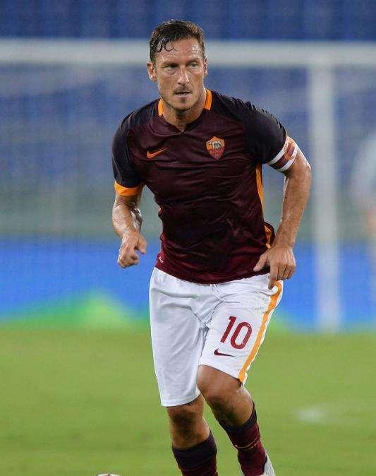 23 anni dall'esordio di Totti: i 23 momenti memorabili