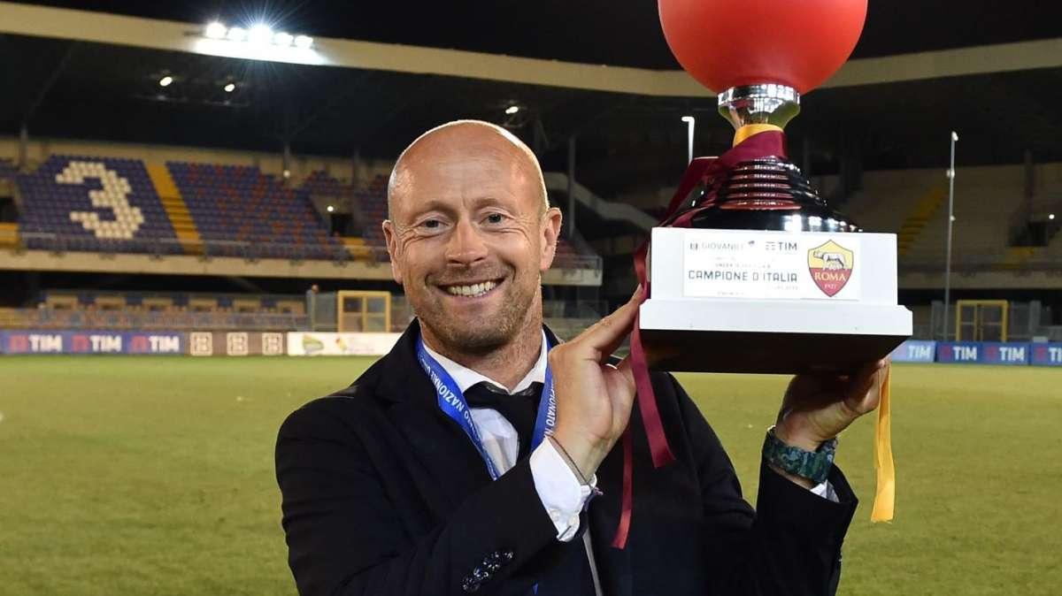 Primavera, Falsini: "Il Lecce ha giocatori più forti dell'Hellas. La partita secca? Preferivo andata e ritorno". VIDEO!