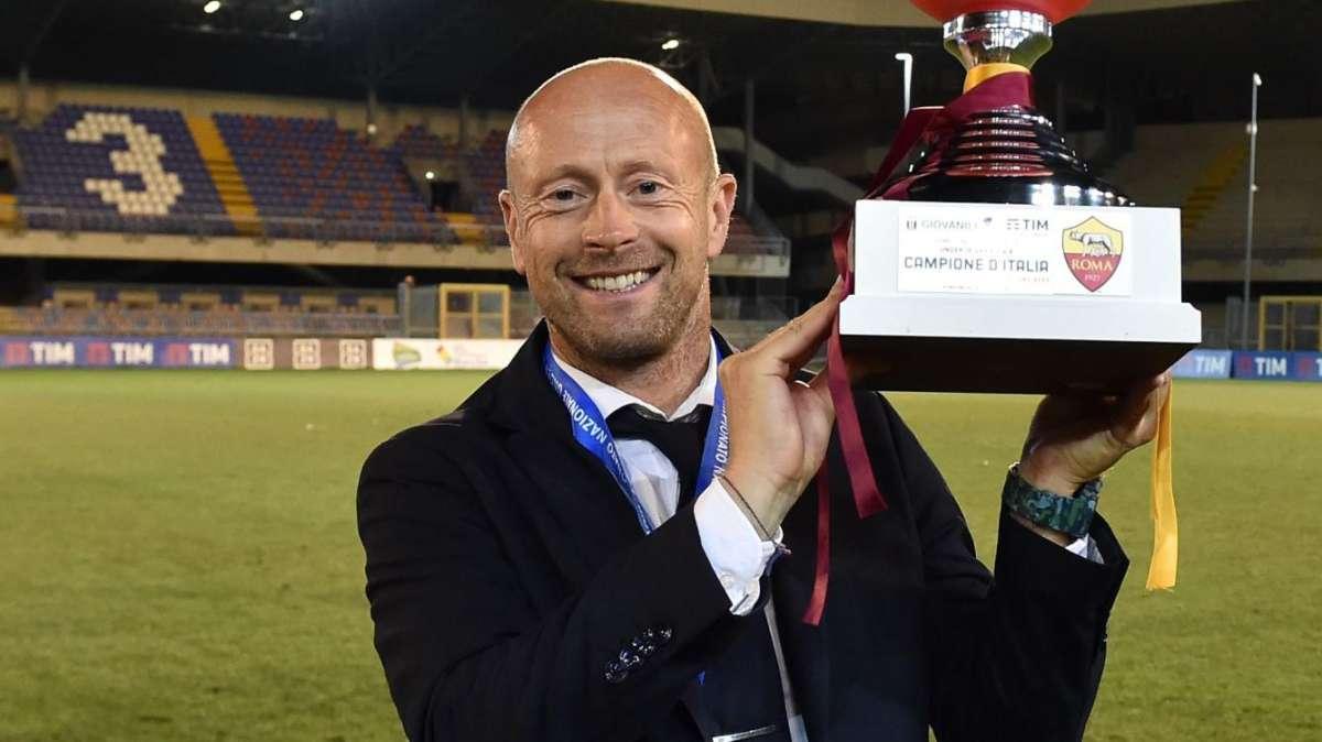 Roma Primavera, Falsini: "Il derby ha generato tantissimo entusiasmo, col Lecce non dovremo snaturarci"