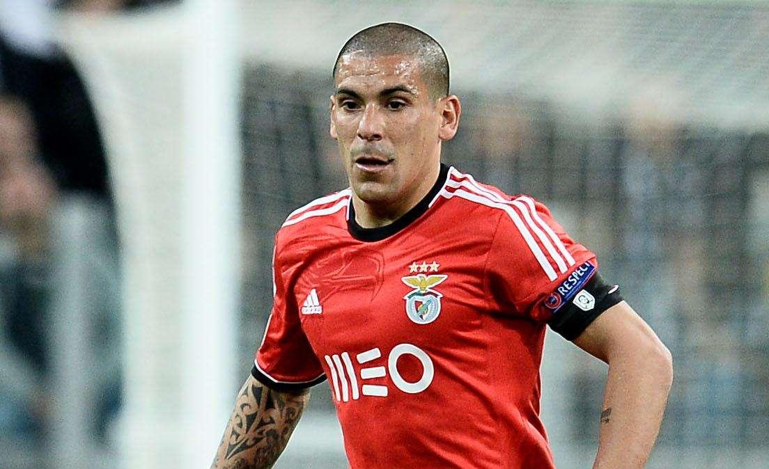 Roma sulle tracce di Maxi Pereira