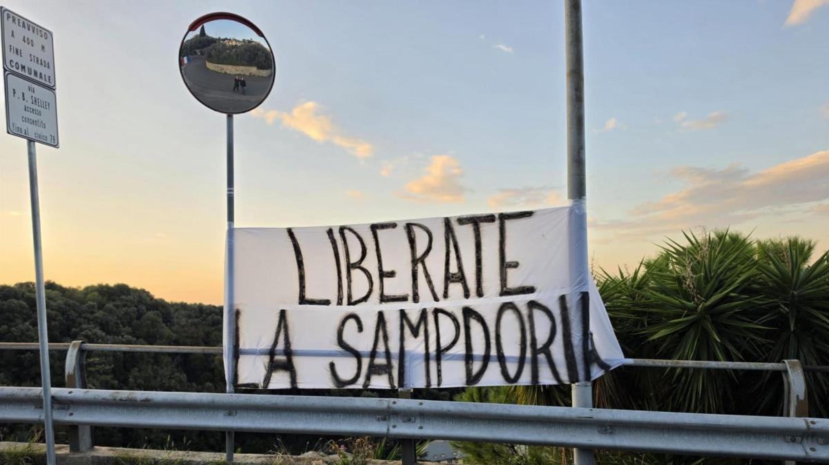 "Liberate la Samp", migliaia di tifosi in corteo contro la dirigenza del club