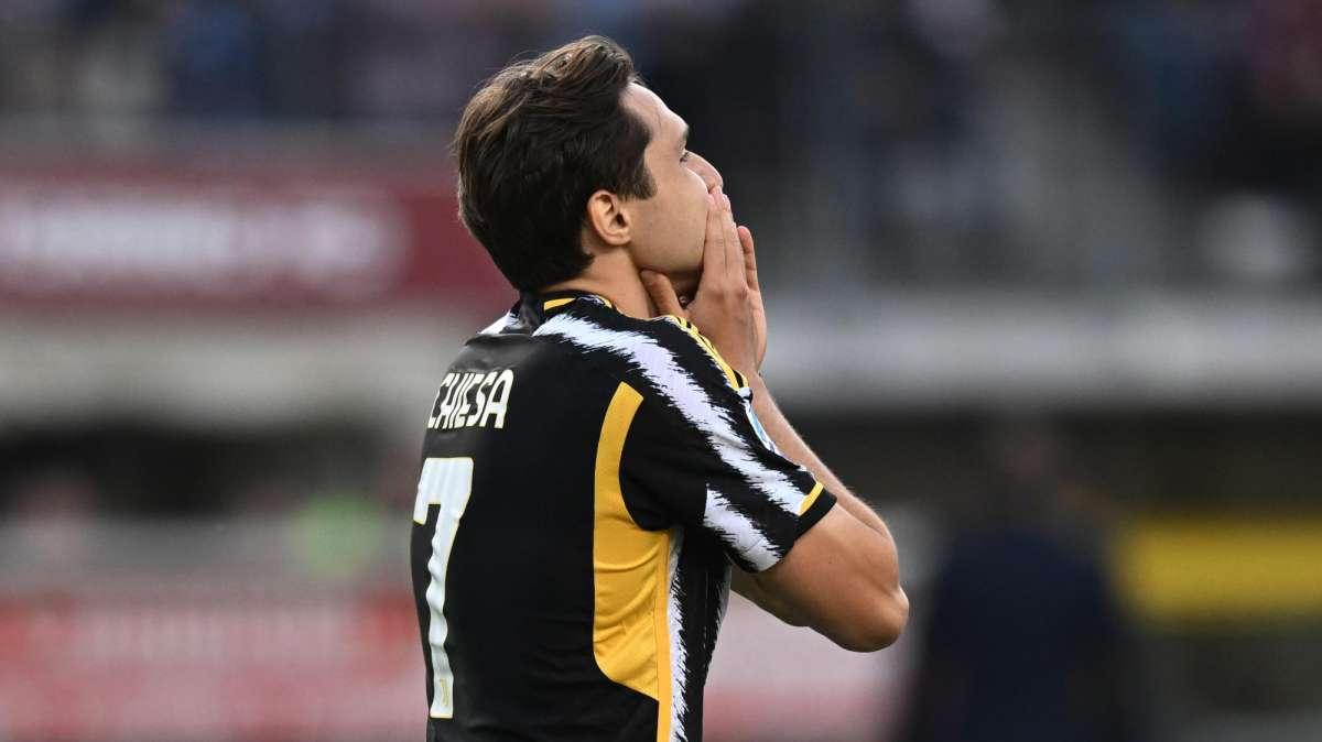 Juventus, Chiesa sbotta e non rinnova. Valutate offerte, dipende anche dal tecnico