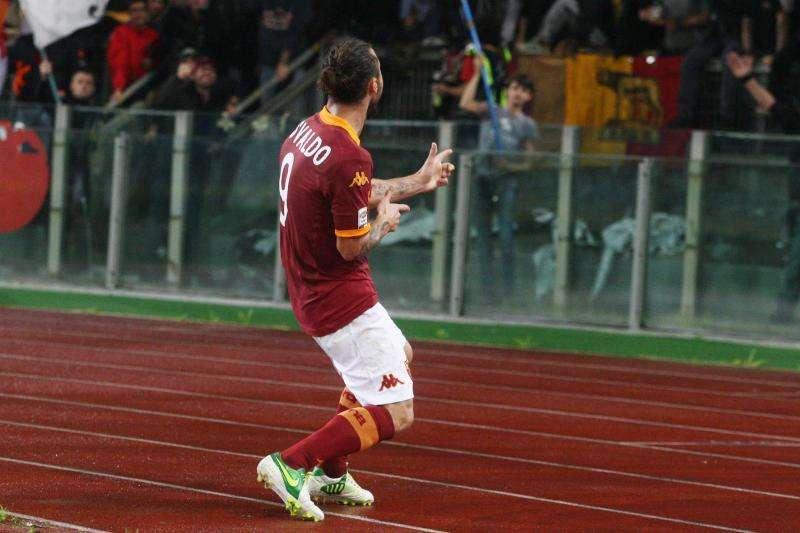 Accadde oggi - Ag. Eto'o: "Ho parlato con Sabatini". A Fiumicino sbarca Osvaldo. Mancini: "Credo che De Rossi resterà per sempre a Roma"