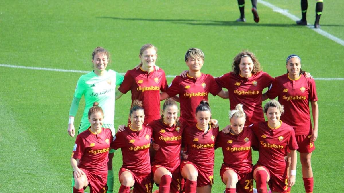 Roma Femminile, l'incoraggiamento delle bambine della scuola calcio in vista della gara con il Barcellona. VIDEO!