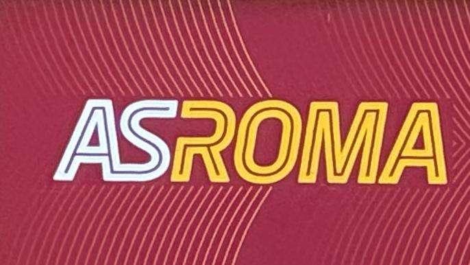 La Roma augura un buon Natale: "Non smettete mai di crederci"