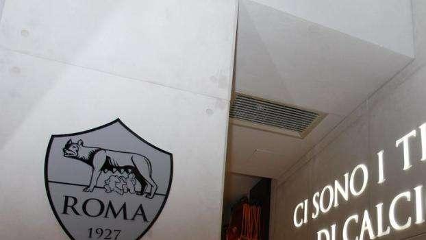 Nuovo pop-up store AS Roma a New York