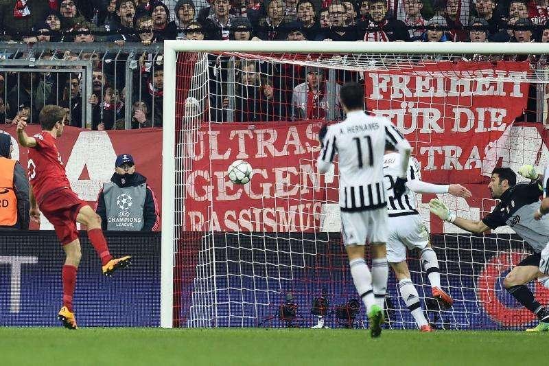 Champions League, Barcellona ai quarti: 3-1 all'Arsenal. La Juventus sfiora l'impresa ma crolla, Bayern avanti