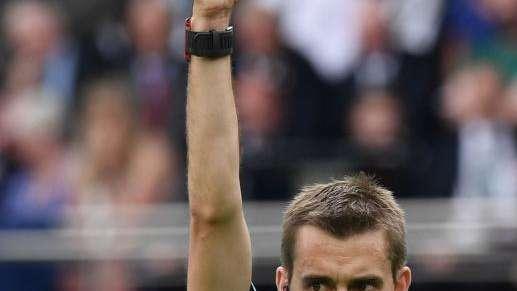 Roma-Barcellona, arbitra Turpin. Giallorossi vincenti con lui nell'unico precedente