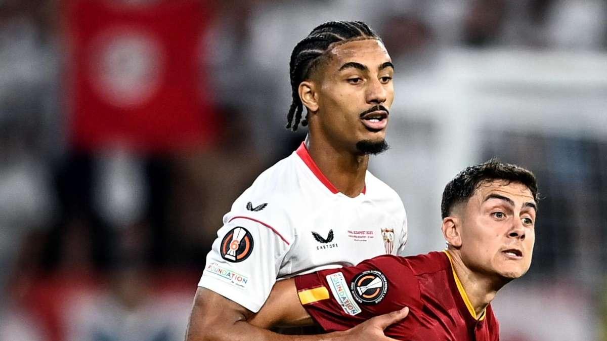 Calciomercato Roma - Giallorossi in trattativa con il Siviglia per Badé. La richiesta è di 25 milioni