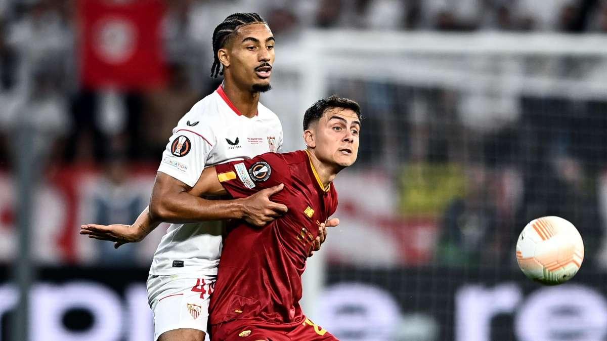 Calciomercato Roma - Il punto su Badé. Serve l'uscita di Smalling, per cui spinge l'Al-Qadsiah