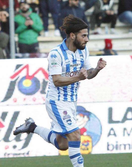 Pescara-Novara 4-2: doppietta per Verde. Gli abruzzesi si giocheranno la A con il Trapani