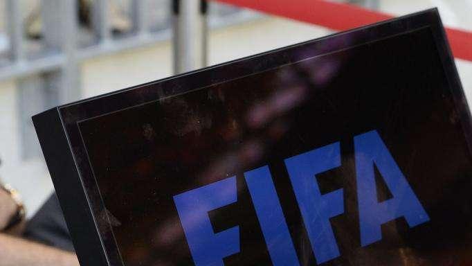 FIFA favorevole al calciomercato extra-large fino a dicembre