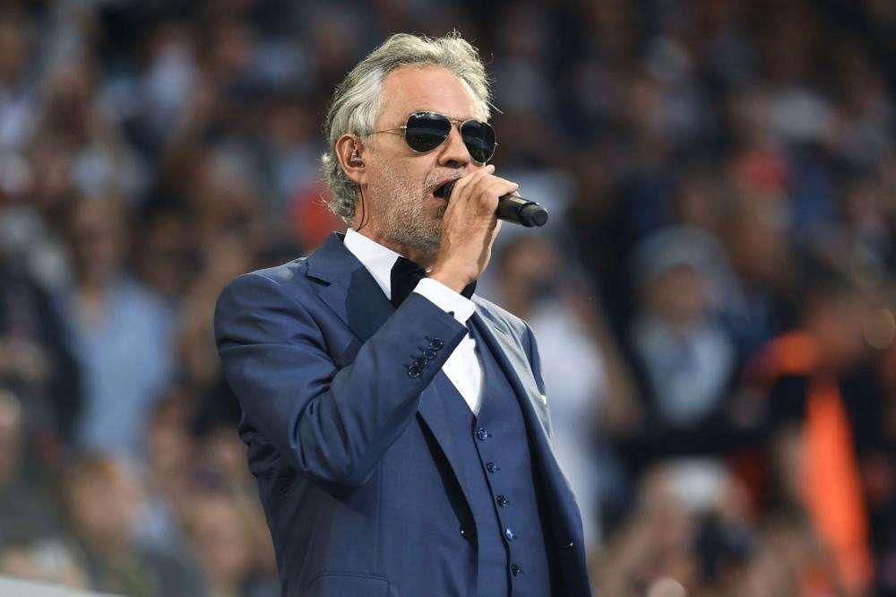 Bocelli: "Se la Roma elimina il Liverpool mi tuffo in piscina o canto Grazie Roma"