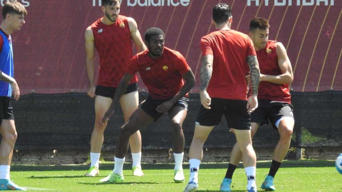 TRIGORIA - Termina l'allenamento. El Shaarawy il migliore. Gran gol di Pellegrini. Assenti Smalling, Zaniolo, Karsdorp e Mkhitaryan. VIDEO!