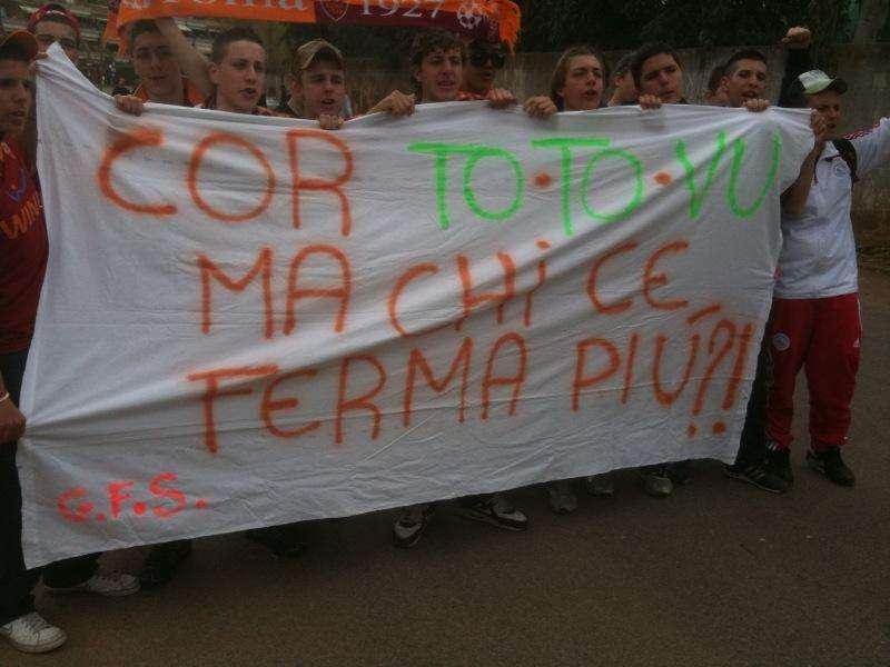 Trigoria: tutti disponibili, Ranieri non prova il tridente, cori per tutti i giocatori