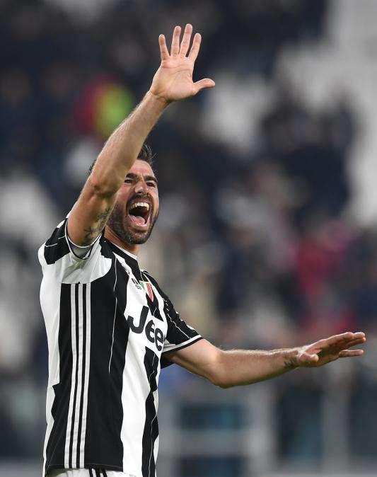 Juventus, si tenta il recupero di Barzagli per Siviglia