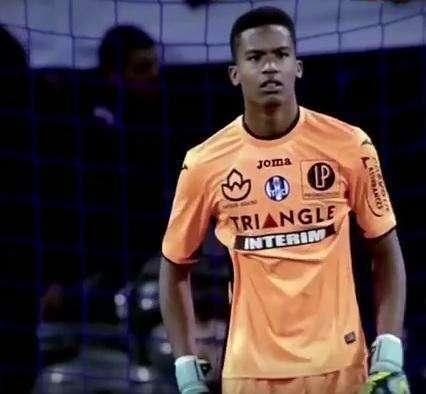 Anche il Napoli e squadre inglesi su Lafont
