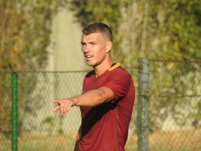 TRIGORIA - Roma-Fondi 4-0: ottima prestazione di Dzeko condita dal poker. Szczesny para un rigore