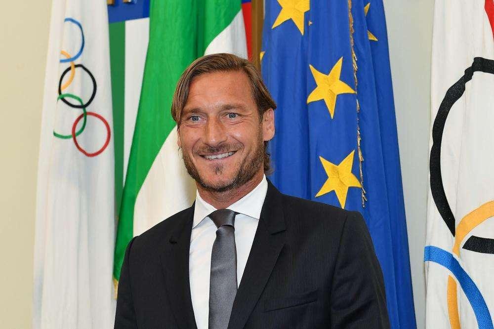 Totti e la dedica a papà Enzo: "Grazie per tutto quello che mi hai insegnato"