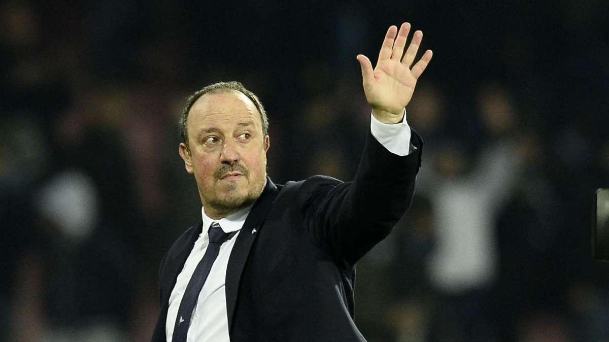 Napoli, Benitez: "La Roma è l'obiettivo più vicino. Ragioniamo partita per partita"