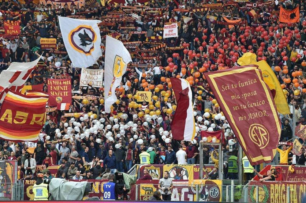 La Roma e Sparco donano 1.400 paia di scarpe da lavoro alla Croce Rossa della Capitale