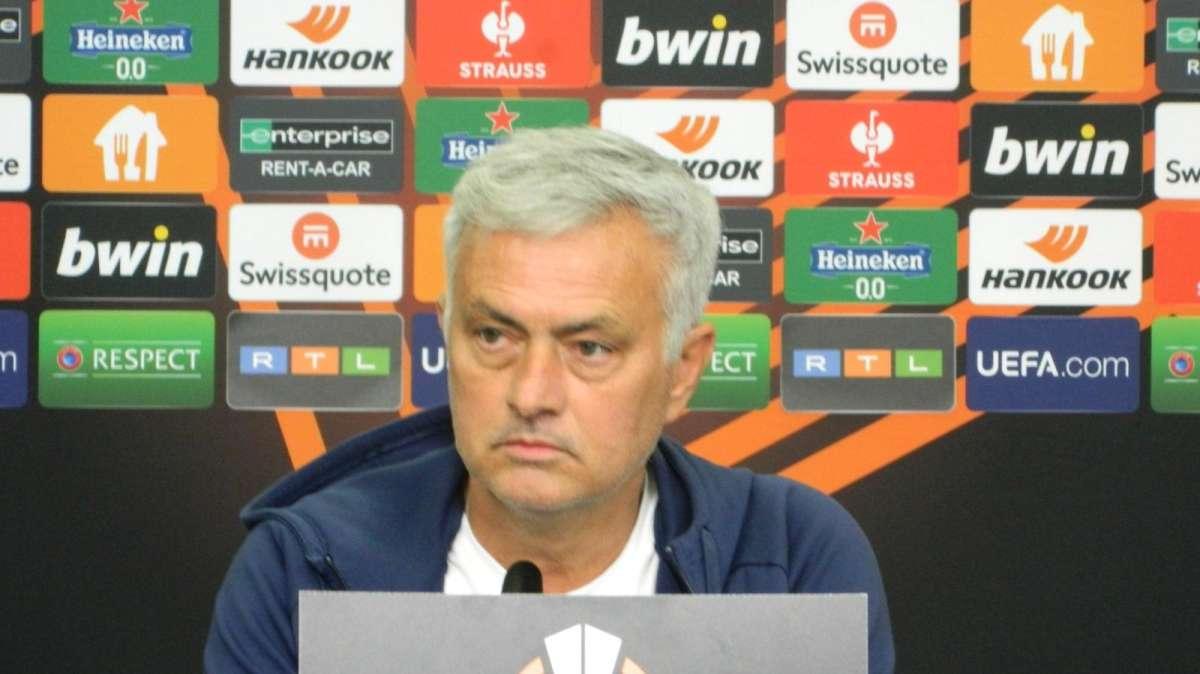 BAYARENA - Mourinho: "Dybala, El Shaarawy e Smalling disponibili per giocare. Dobbiamo fare una partita straordinaria per la finale"