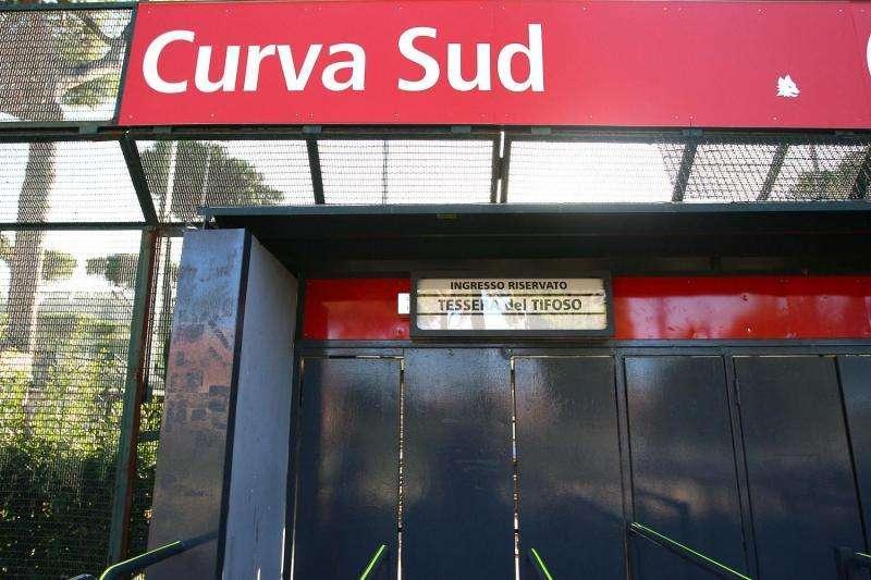 Avv. Contucci: "Forse nel nuovo stadio bisognerà stare tutti in smoking..."