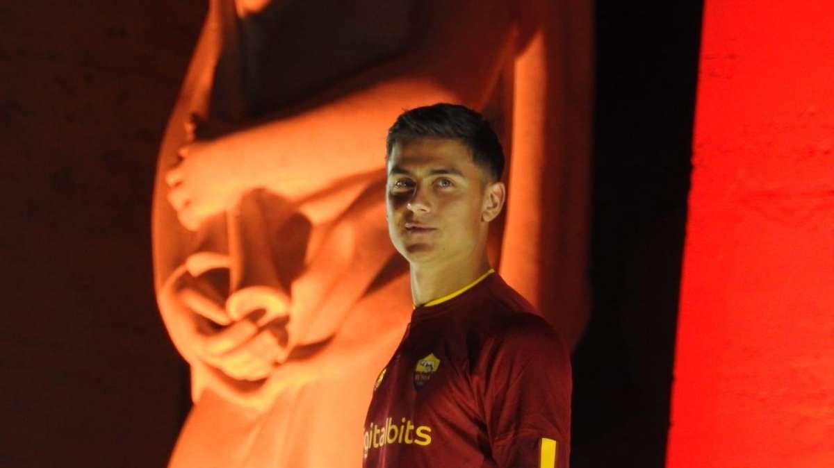 Paulo Dybala all'evento di presentazione al Palazzo Fendi - La photogallery